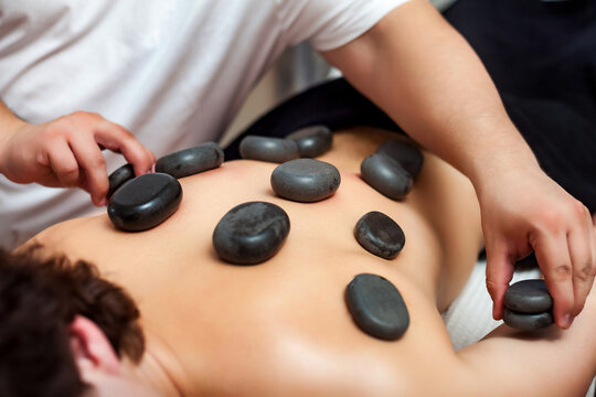 What Are the Benefits of Hot Stone Massage